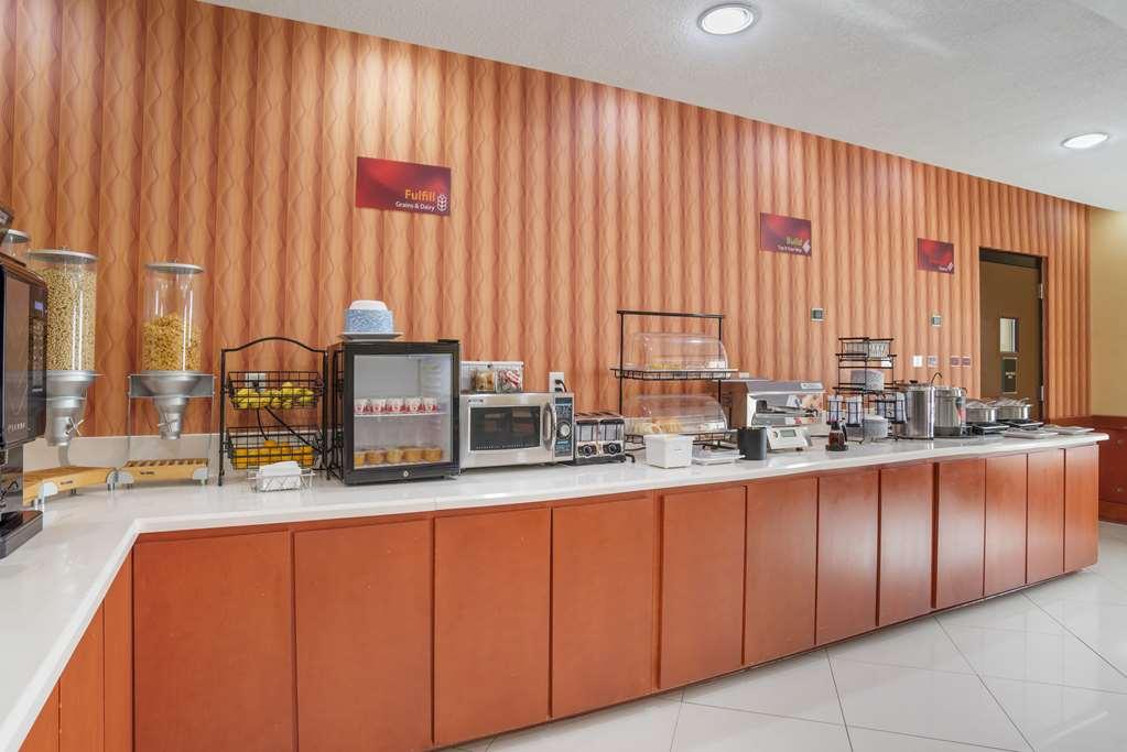 Best Western Plus Flowood Inn & Suites Restoran fotoğraf