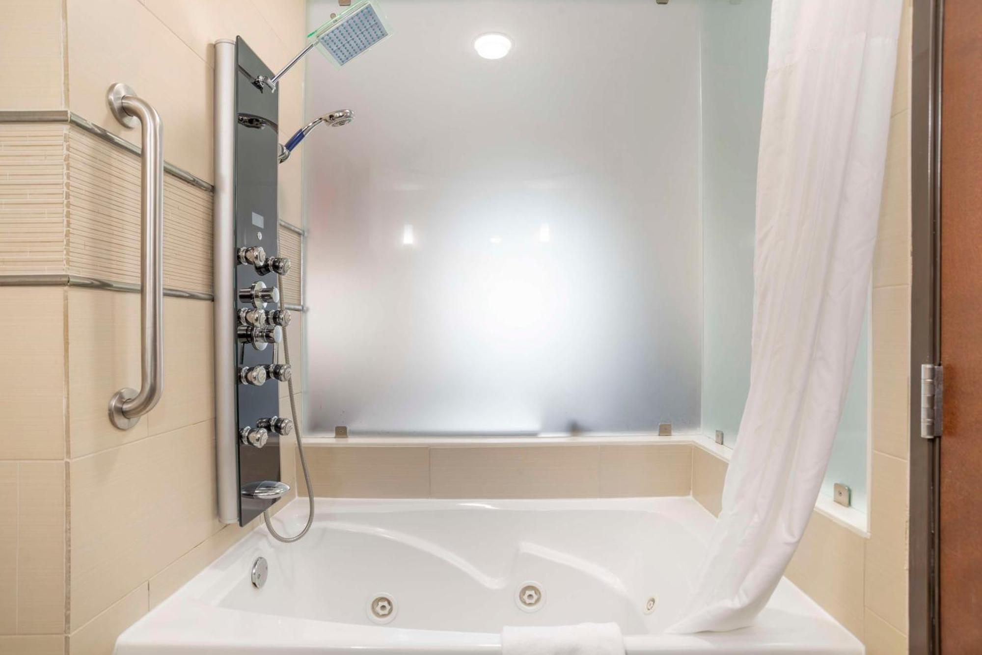 Best Western Plus Flowood Inn & Suites Dış mekan fotoğraf